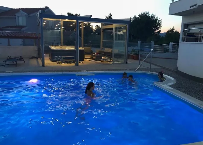 Vila Luxury With A Swimming Pool Brodarica, - 18803 *