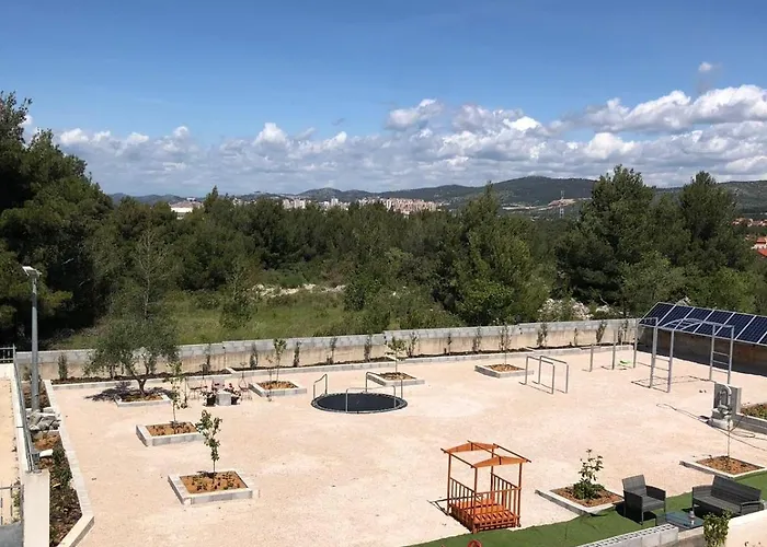 Vila Luxury With A Swimming Pool Brodarica, - 18803